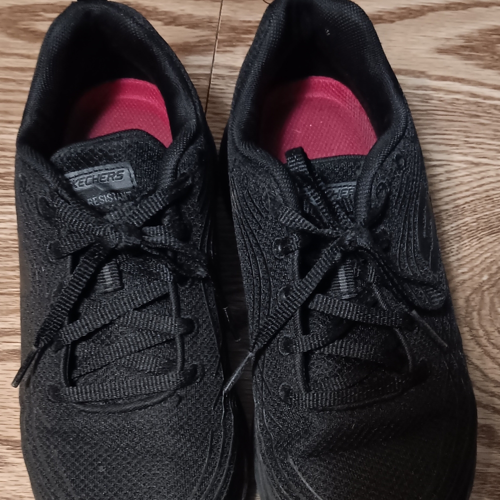 Skechers Woman Work Slip Resistant Black Athletic Shoes